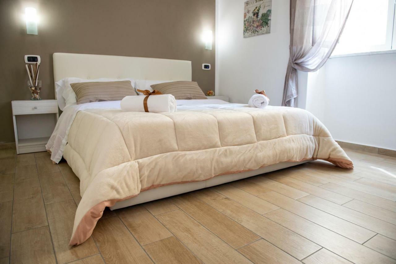 Smeraldo Suite Napels Buitenkant foto