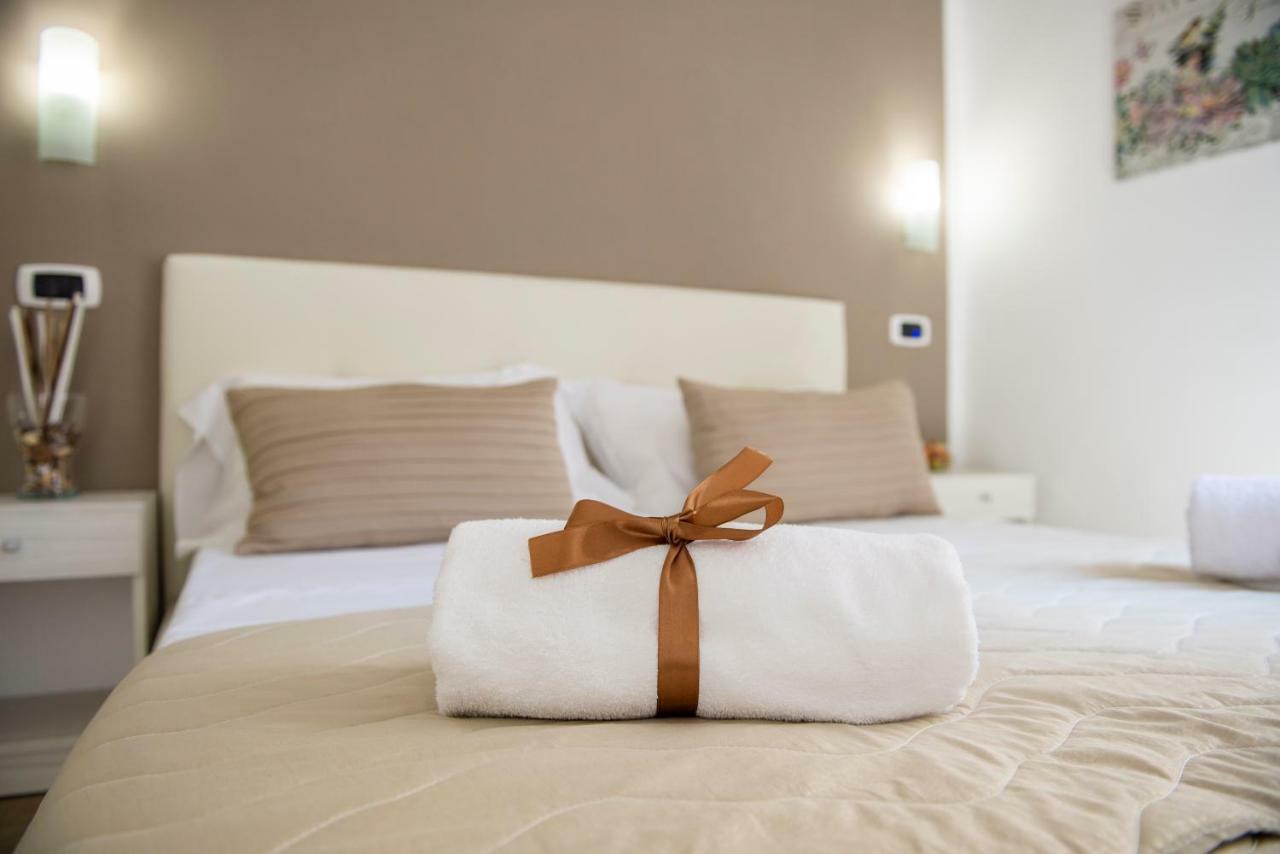 Smeraldo Suite Napels Buitenkant foto