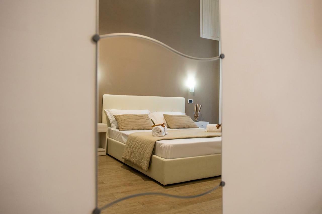 Smeraldo Suite Napels Buitenkant foto