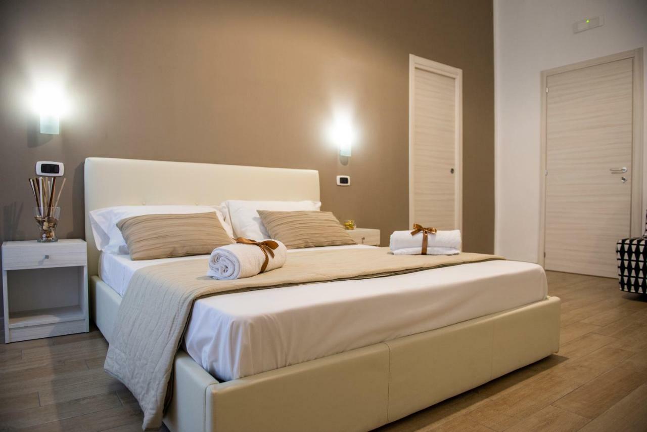 Smeraldo Suite Napels Buitenkant foto