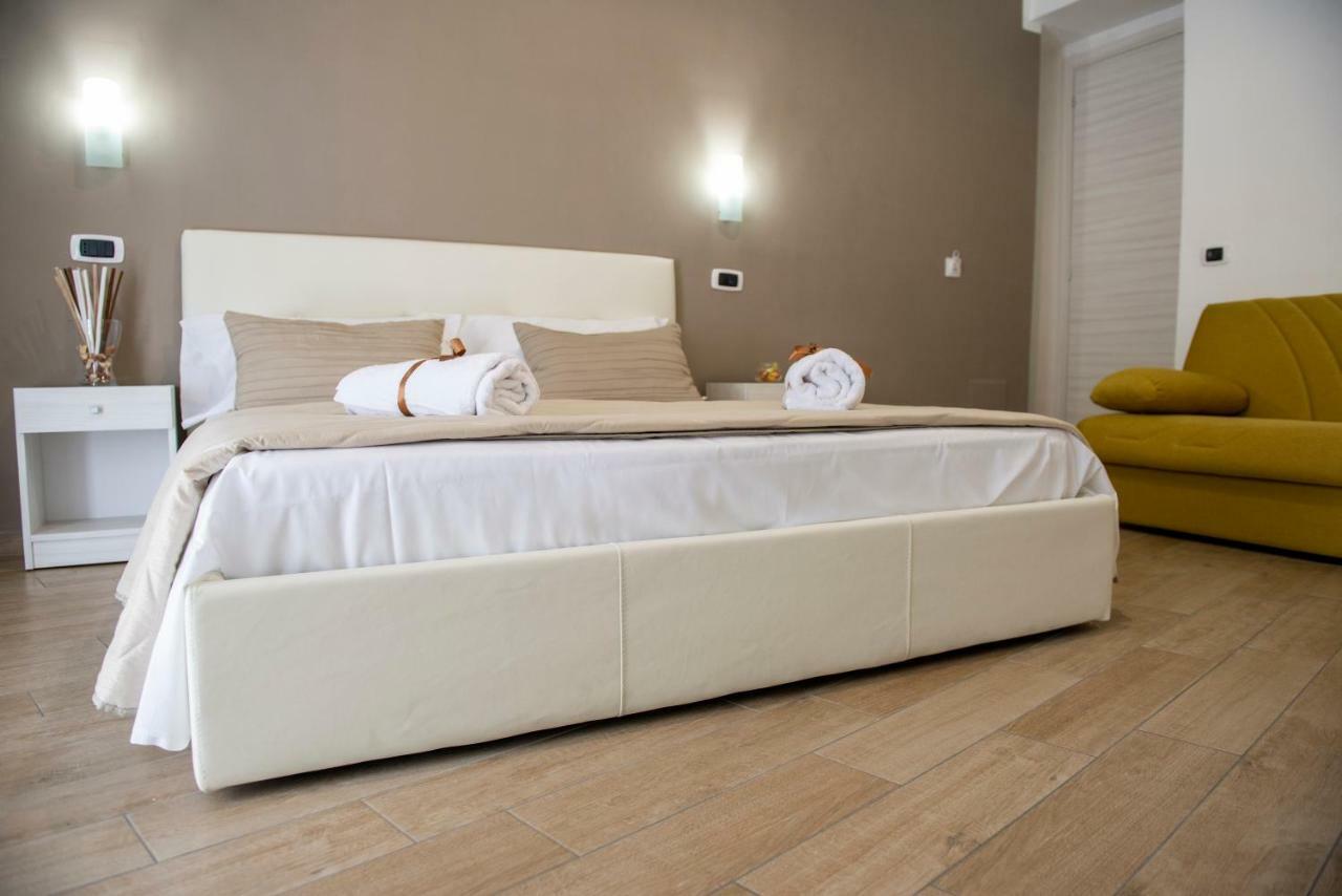 Smeraldo Suite Napels Buitenkant foto